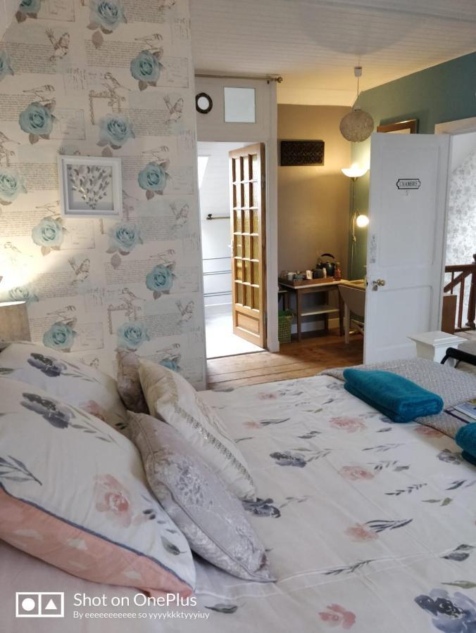 Maison Papillons Plomodiern Esterno foto